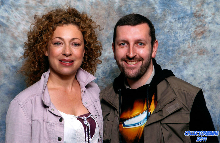 How tall is Alex Kingston