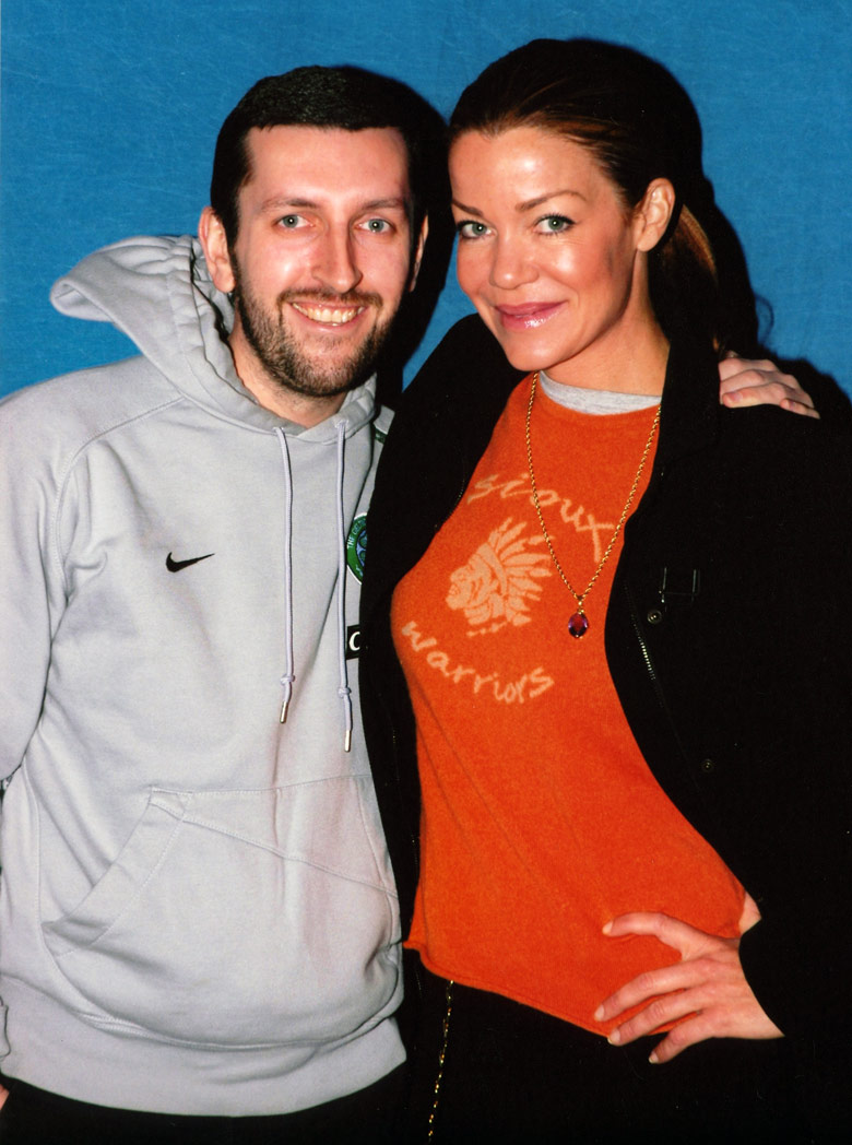 How tall is Claudia Christian