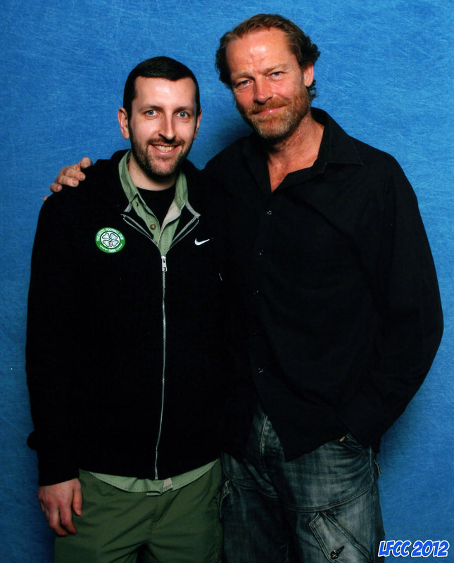 How tall is Iain Glen