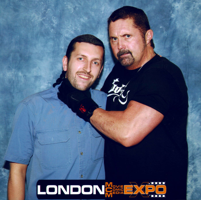 How tall is Kane Hodder