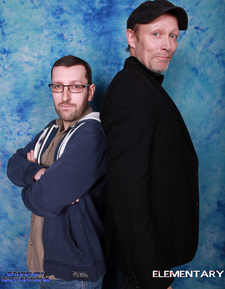 How tall is Lars Mikkelsen