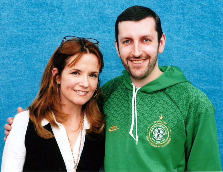 How tall is Lea Thompson