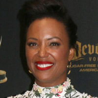 Height of Aisha Tyler