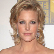 Height of Anna Gunn