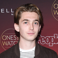 Height of Austin Abrams