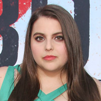 Height of Beanie Feldstein