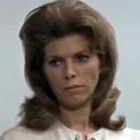 Height of Billie Whitelaw