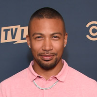 Height of Charles Michael Davis