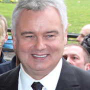 Height of Eamonn Holmes