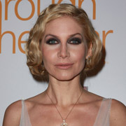 Height of Elizabeth Mitchell