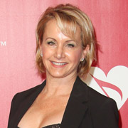 Height of Gabrielle Carteris