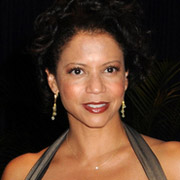 Height of Gloria Reuben