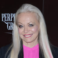 Height of Jacki Weaver