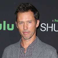 Height of Jeffrey Donovan