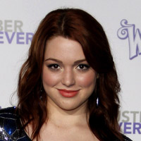 Height of Jennifer Stone