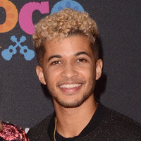 Height of Jordan Fisher