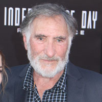 Height of Judd Hirsch