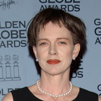 Height of Judy Davis