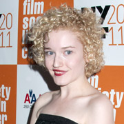 Height of Julia Garner