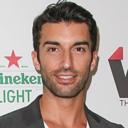 Height of Justin Baldoni