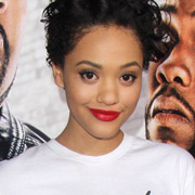 Height of Kiersey Clemons