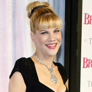 Height of Kristen Johnston