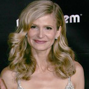 Height of Kyra Sedgwick