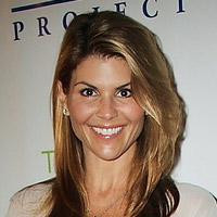 Height of Lori Loughlin