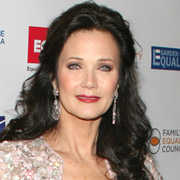 Height of Lynda Carter