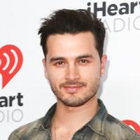 Height of Michael Malarkey