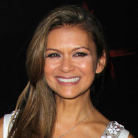 Height of Nia Peeples