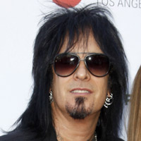 Height of Nikki Sixx