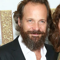 Height of Peter Sarsgaard