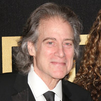 Height of Richard Lewis