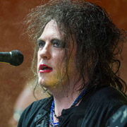 Height of Robert Smith