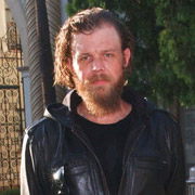 Height of Ryan Hurst