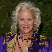 Height of Sally Kirkland