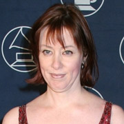 Height of Suzanne Vega