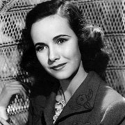 Height of Teresa Wright