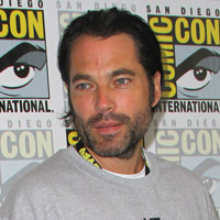 Height of Tim Rozon