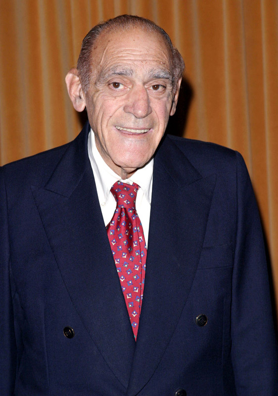 How tall is Abe Vigoda