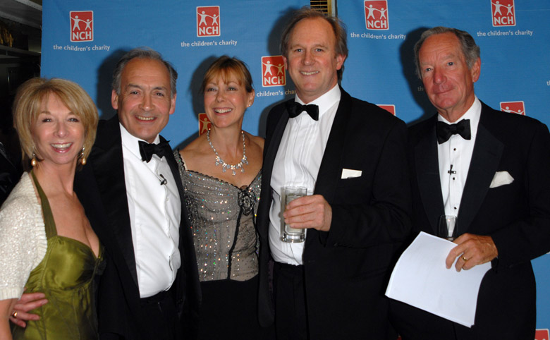 How tall is Alastair Stewart