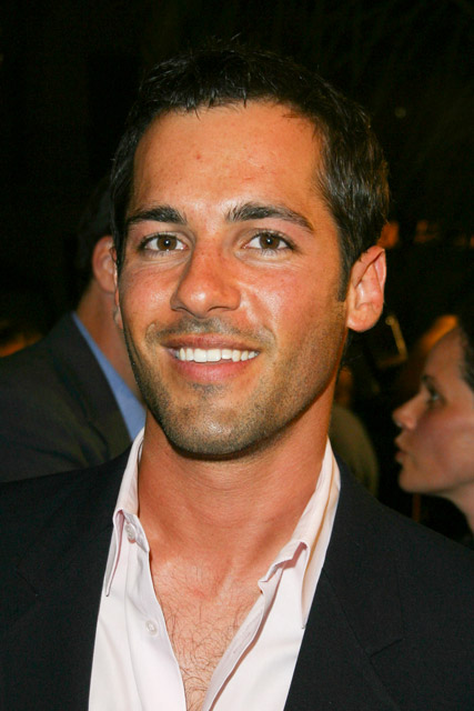 How tall is Alex Dimitriades