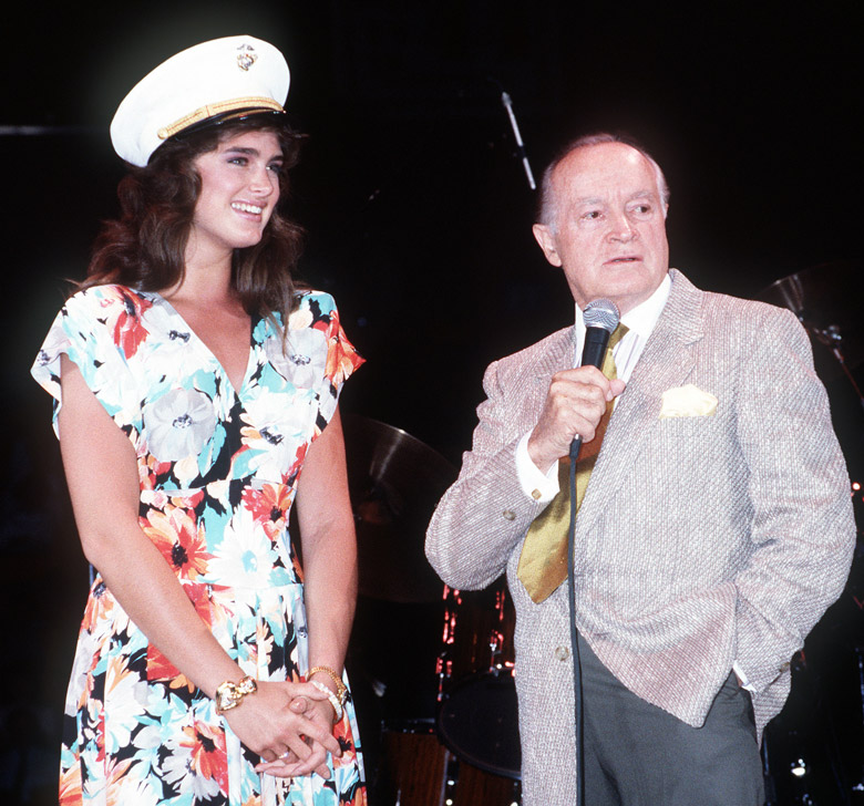 How tall is Bob Hope