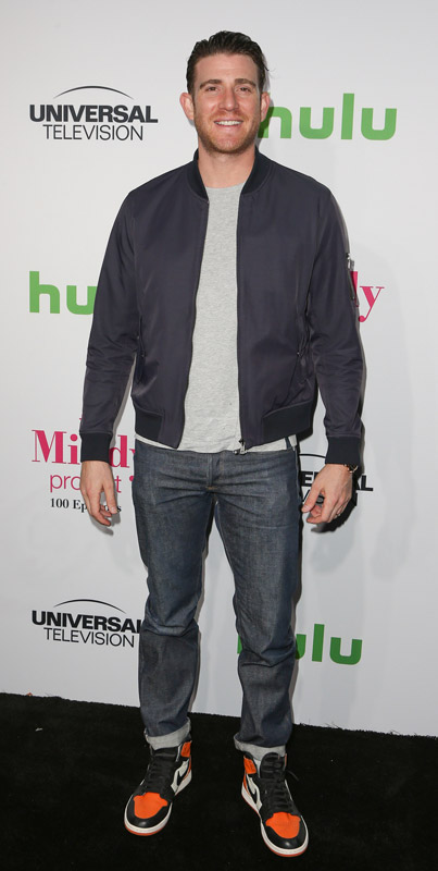 How tall is Bryan Greenberg