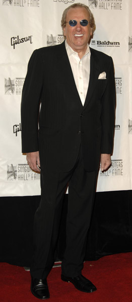 How tall is Danny Aiello