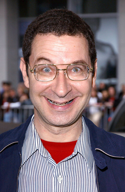 How tall is Eddie Deezen