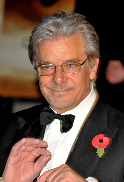 How tall is Giancarlo Giannini