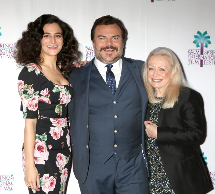 How tall is Jenny Slate