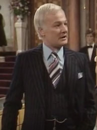 How tall is John Inman